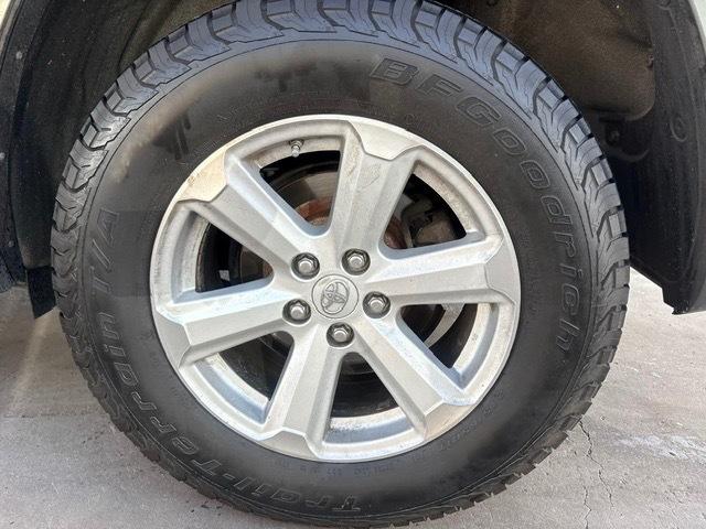 Toyota Highlander Base 4WD 2010