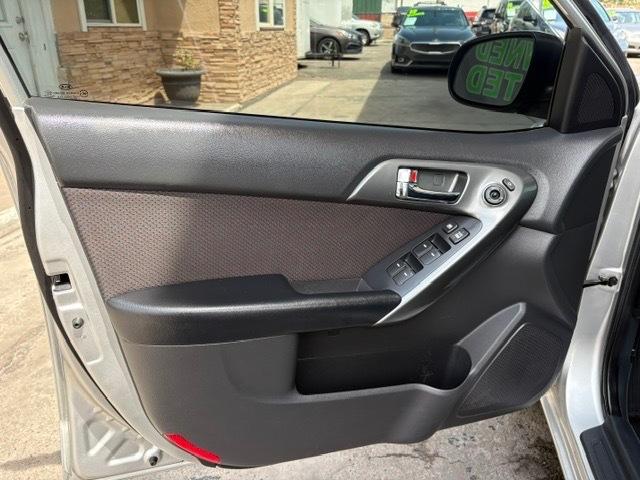 Kia Forte 5-Door EX 2013