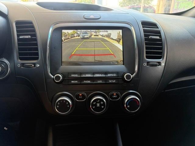 Kia Forte 5-Door LX 2017