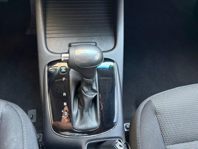 Kia Forte 5-Door LX 2017