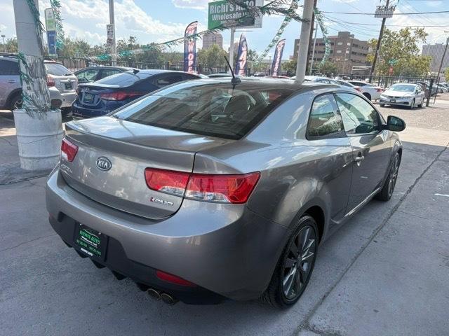Kia Forte Koup SX 2011