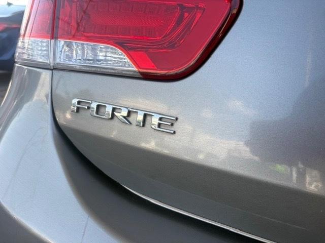 Kia Forte Koup SX 2011