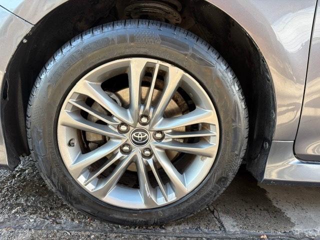 Toyota Camry XLE V6 2014
