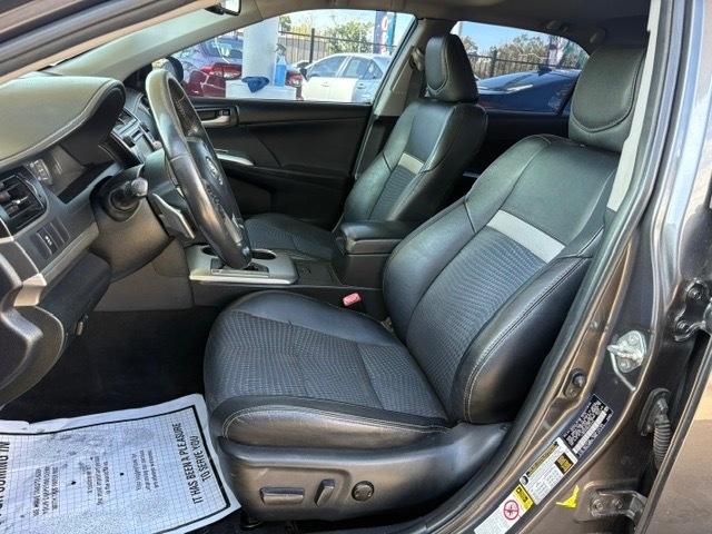 Toyota Camry XLE V6 2014