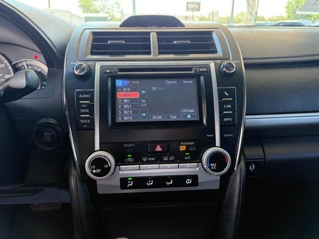 Toyota Camry XLE V6 2014