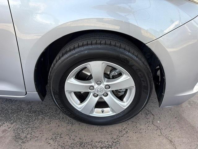 Toyota Sienna LE 8-Passenger 2017