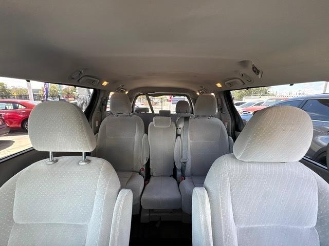 Toyota Sienna LE 8-Passenger 2017