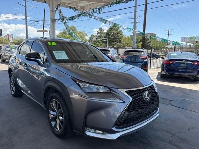 Lexus NX 200t  2016