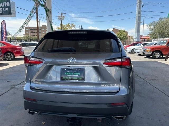 Lexus NX 200t  2016