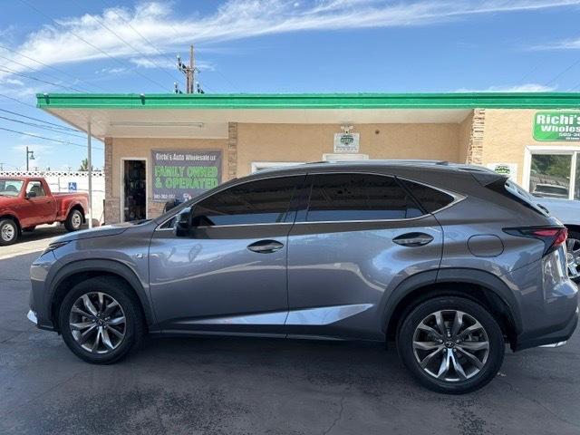Lexus NX 200t  2016