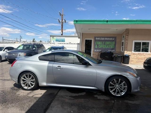 Infiniti G37 Base 2008