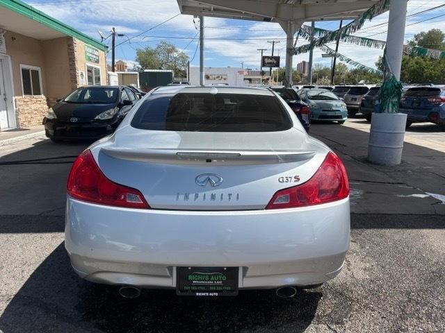Infiniti G37 Base 2008