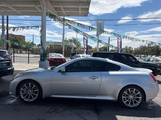 Infiniti G37 Base 2008