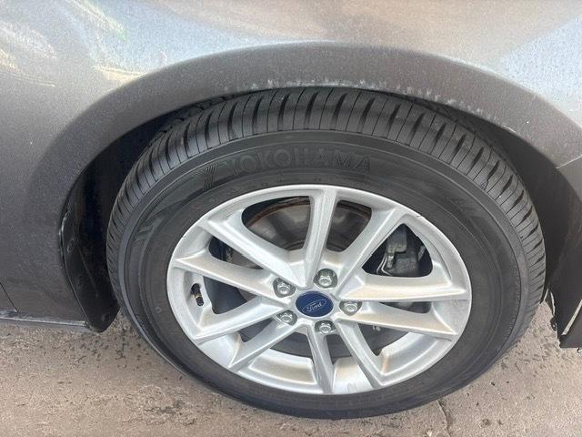 Ford Focus SE Hatch 2016