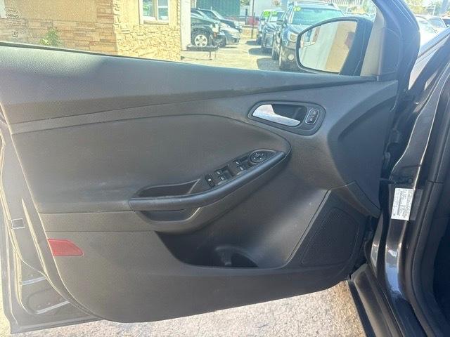 Ford Focus SE Hatch 2016