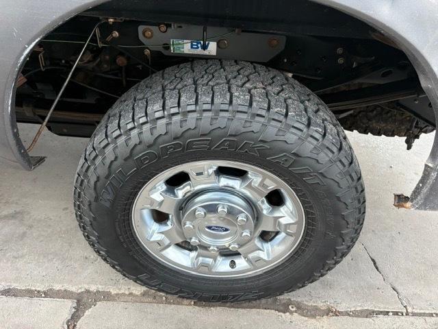 Ford F-250 SD XLT Crew Cab Long Bed 4WD 2012