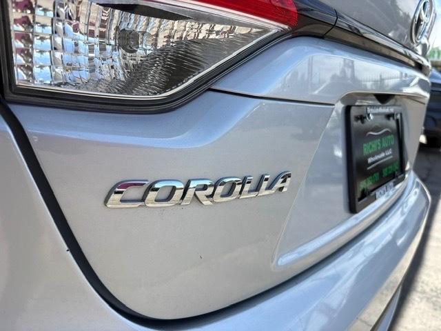 Toyota Corolla LE Hybrid 2020