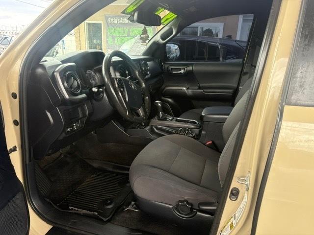 Toyota Tacoma SR5 Double Cab Long Bed V6 6AT 4WD 2019