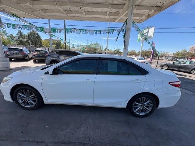 Toyota Camry SE 2015