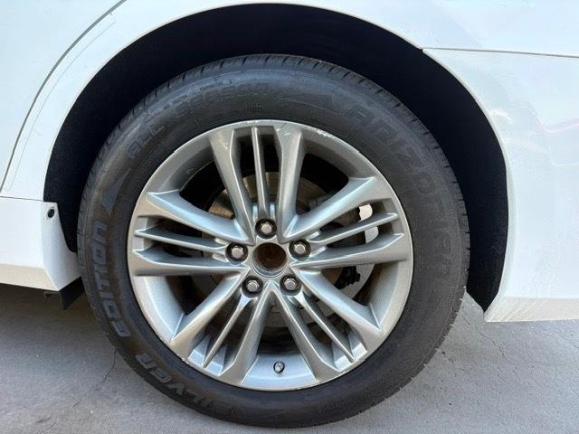Toyota Camry SE 2015