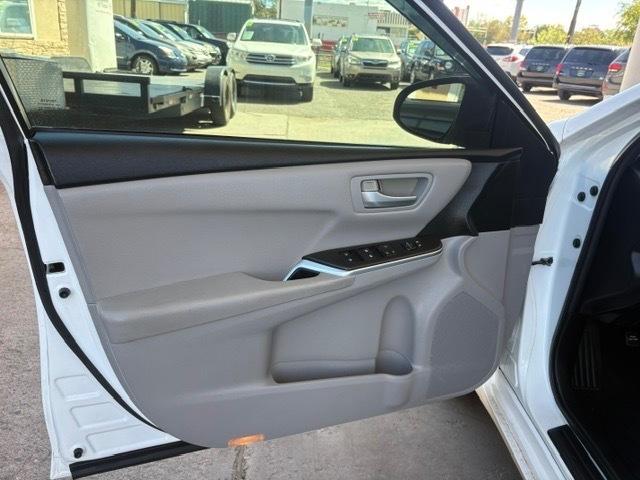 Toyota Camry SE 2015