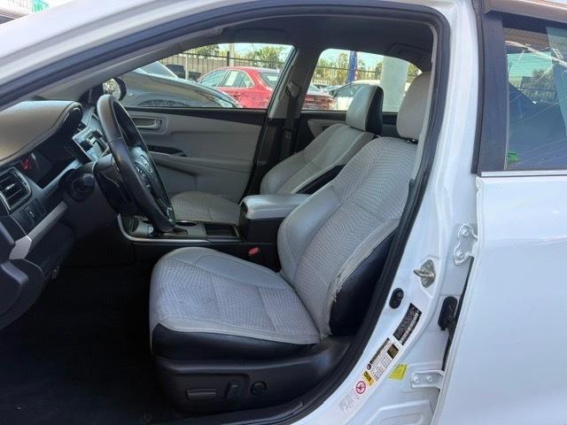 Toyota Camry SE 2015