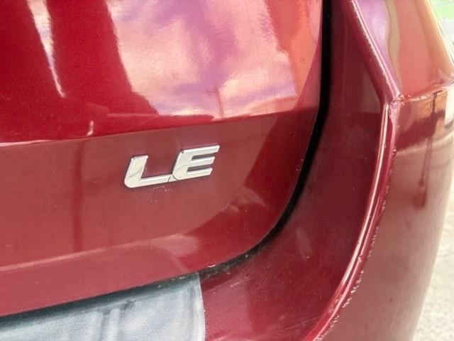 Toyota Sienna LE FWD 8-Passenger V6 2012