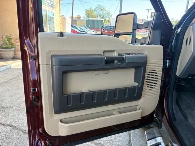 Ford F-250 SD Lariat 2WD 2011