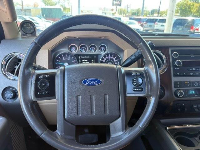 Ford F-250 SD Lariat 2WD 2011