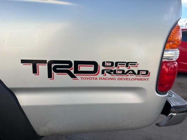 Toyota Tacoma PreRunner Double Cab V6 2WD 2004