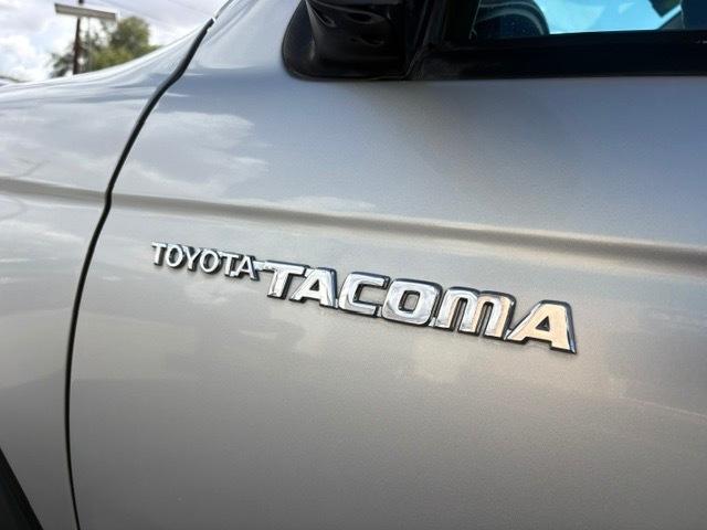 Toyota Tacoma PreRunner Double Cab V6 2WD 2004