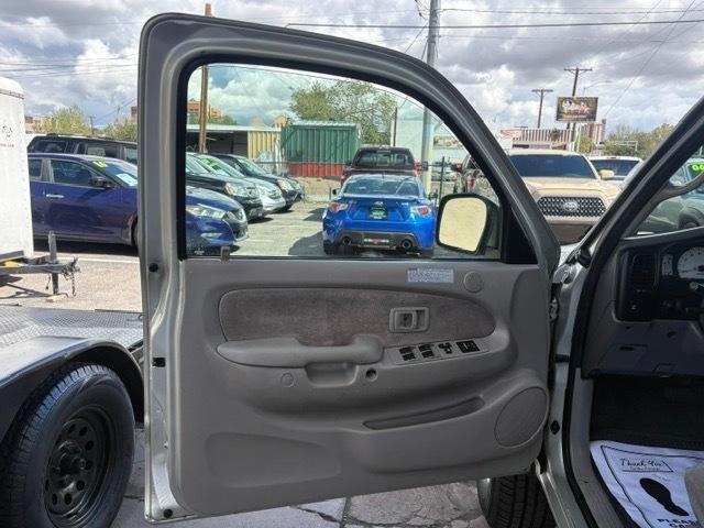 Toyota Tacoma PreRunner Double Cab V6 2WD 2004