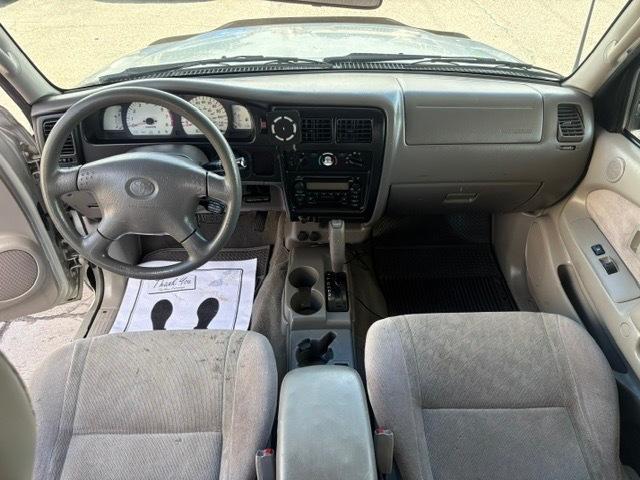 Toyota Tacoma PreRunner Double Cab V6 2WD 2004