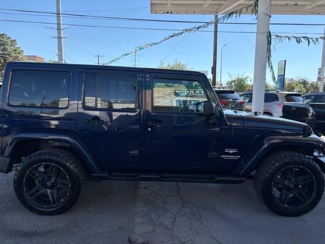 Jeep Wrangler Unlimited Sahara 4WD 2013