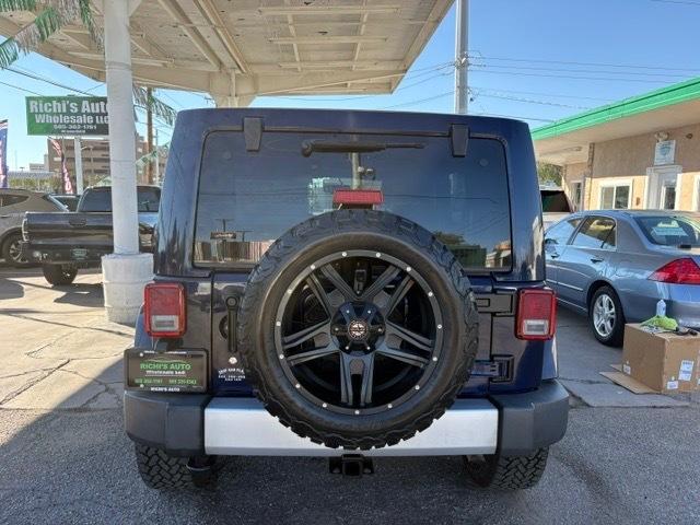 Jeep Wrangler Unlimited Sahara 4WD 2013