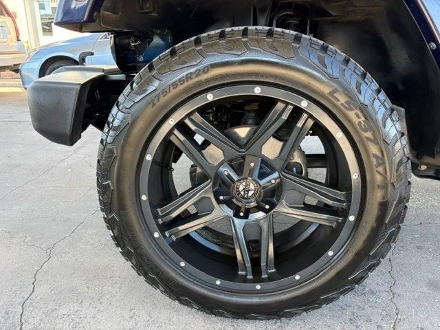 Jeep Wrangler Unlimited Sahara 4WD 2013
