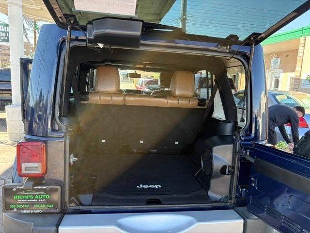 Jeep Wrangler Unlimited Sahara 4WD 2013