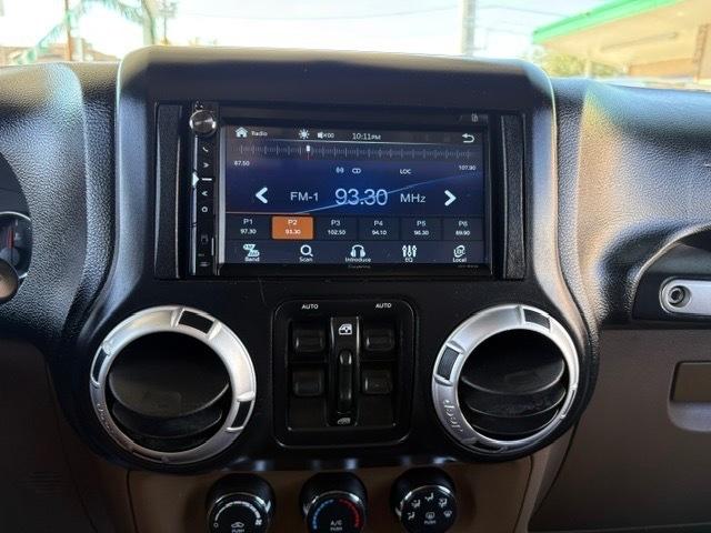 Jeep Wrangler Unlimited Sahara 4WD 2013