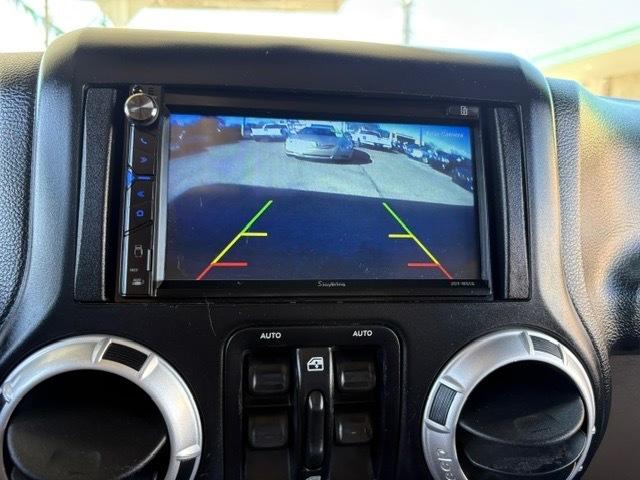 Jeep Wrangler Unlimited Sahara 4WD 2013
