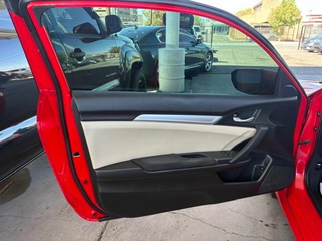 Honda Civic LX coupe 2016
