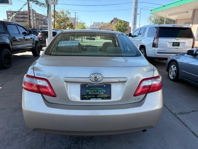 Toyota Camry LE 2007