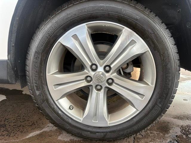 Toyota Highlander Limited 4WD 2011