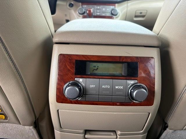 Toyota Highlander Limited 4WD 2011