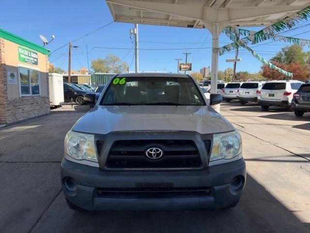Toyota Tacoma Regular Cab 2WD 2006