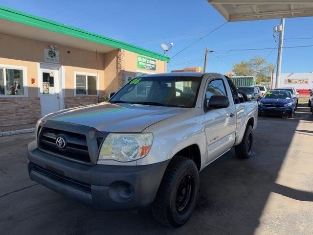 Toyota Tacoma Regular Cab 2WD 2006