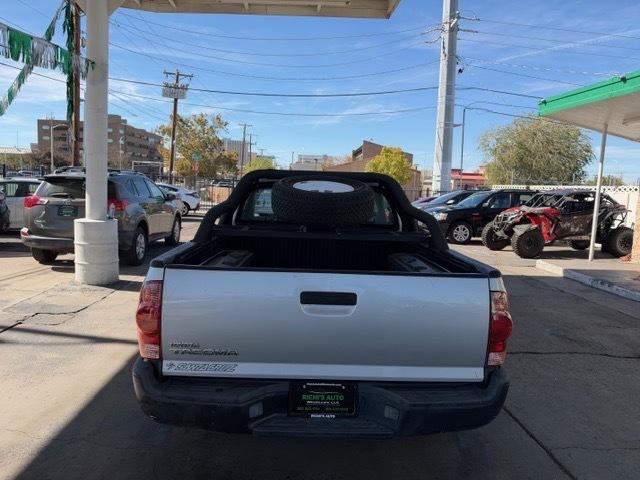 Toyota Tacoma Regular Cab 2WD 2006