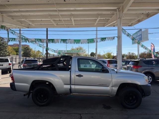 Toyota Tacoma Regular Cab 2WD 2006
