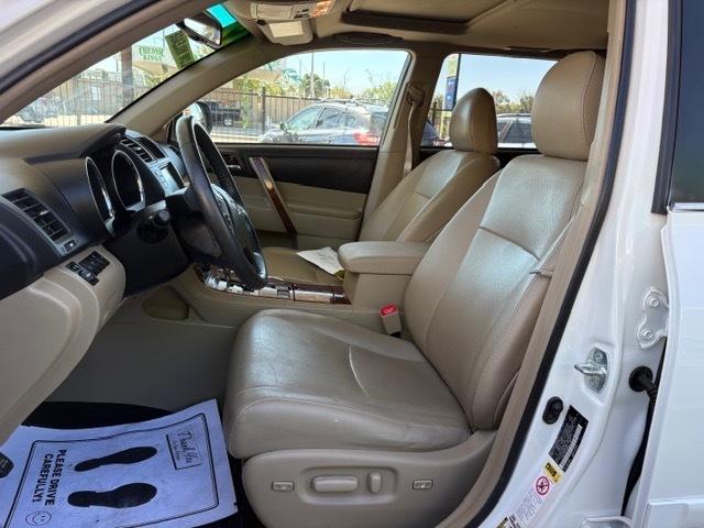 Toyota Highlander Limited 4WD 2012