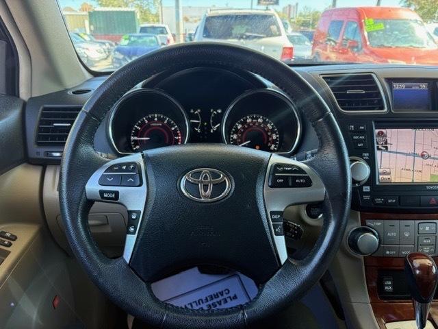 Toyota Highlander Limited 4WD 2012