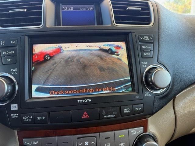 Toyota Highlander Limited 4WD 2012